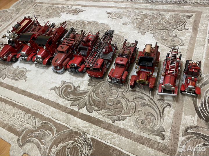 Коллекционная модель пожарного автомобиля