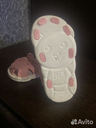 Сандалии для девочки 24 размер