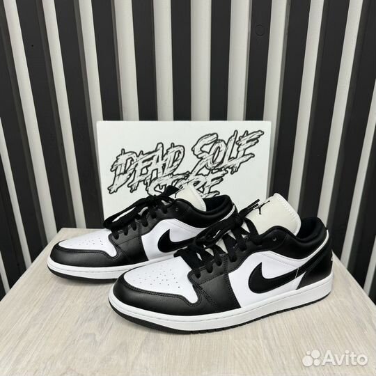 Air Jordan 1 Low 'Panda' (2023) 10.5 US (12 W)