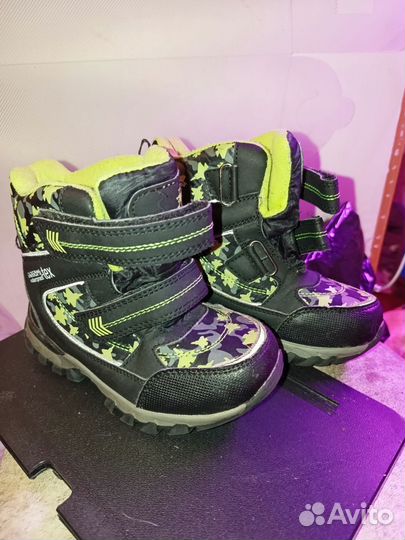 Ботинки зимние, как на девочку, так и на мальчика