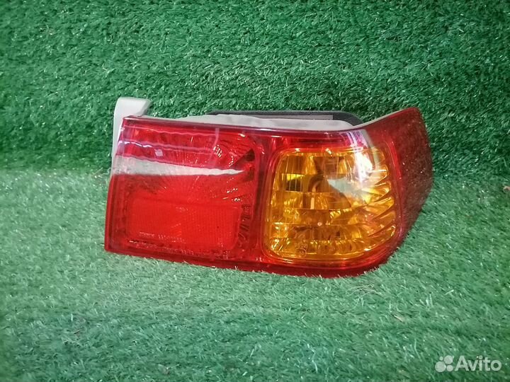 Фонарь (стоп сигнал) правый 33-49 Toyota Camry Cam