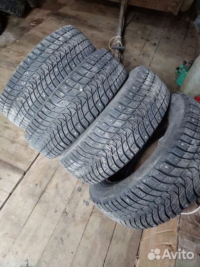 Michelin X-Ice North 3 205/65 R16