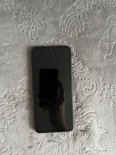 Продам смартфон tecno spark7 4-64гб