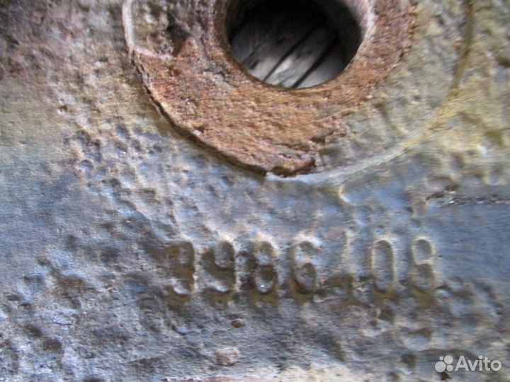 Кронштейн крепления энергоаккумулятора Volvo 39864