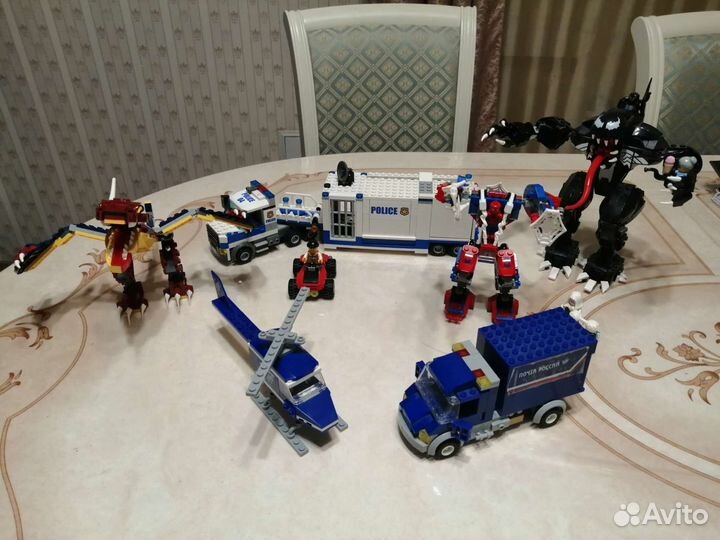 Конструкторы Lego и Почта России