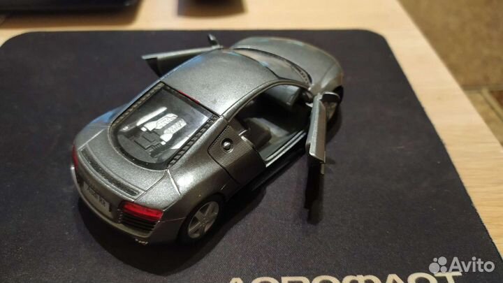 Модель audi R8 m1/36
