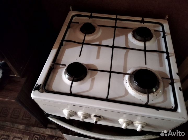 Газовая плита 4 конфорки исправная