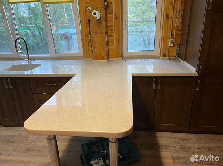 Столешница из искусственного камня