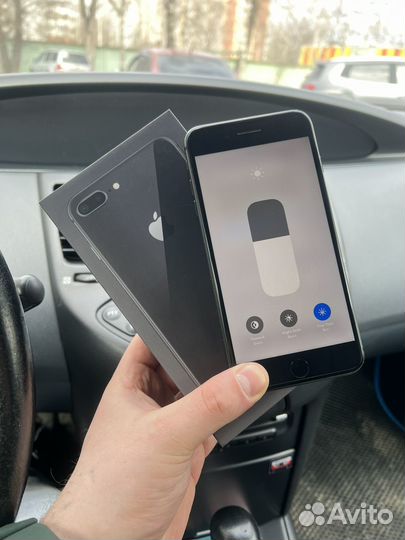 iPhone 8 Plus, 64 ГБ