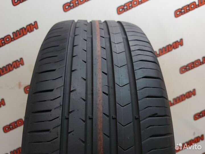 Continental ContiPremiumContact 5 215/55 R17 94W