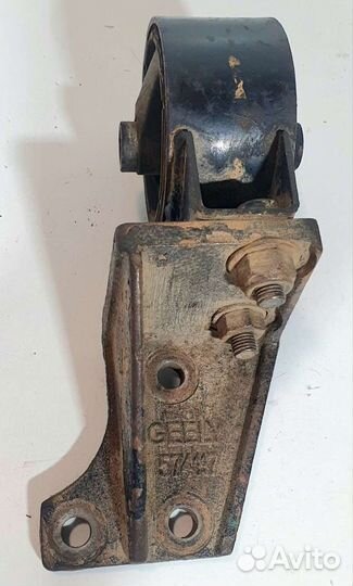 Опора двигателя левая Geely CK Otaka