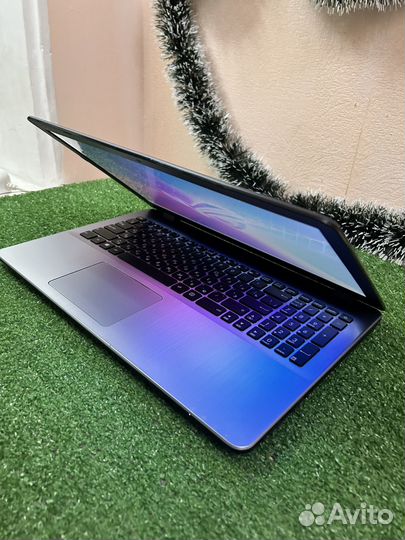 Игровой ноутбук Asus с MX130/i3-8130U/12гб озу