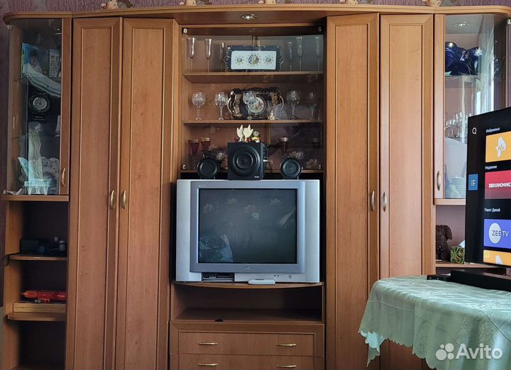 Стенка в гостиную