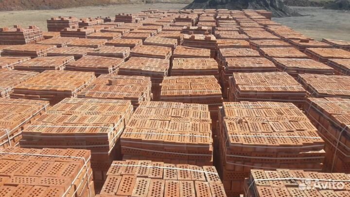 Кирпич полнотелый м 200