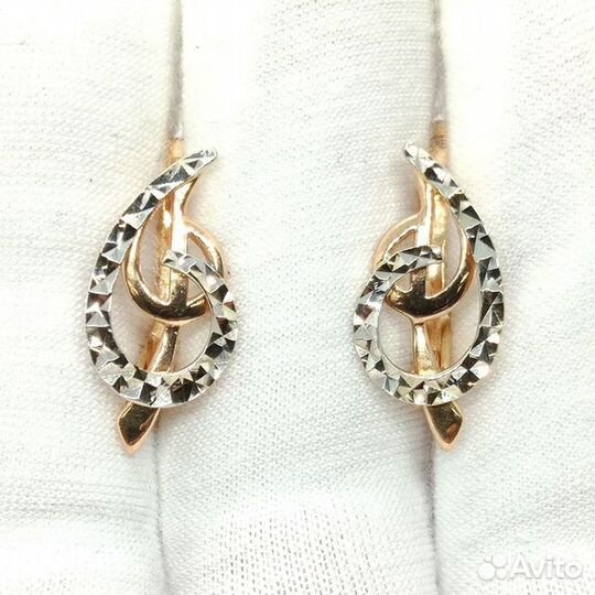 Золотые серьги