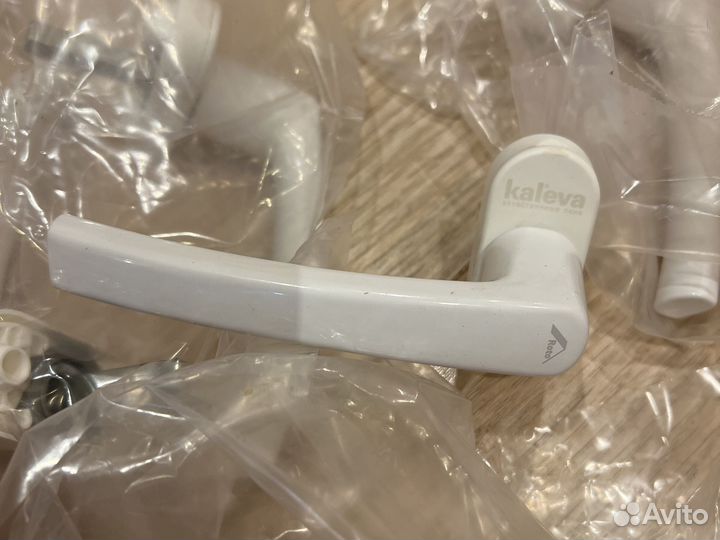 Ручки оконные Roto