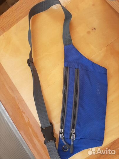 Посуда,скатерть,очки,сумка,шланг,аэрозоли,краски