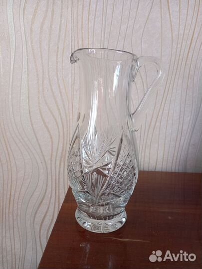 Продам графин хрустальный