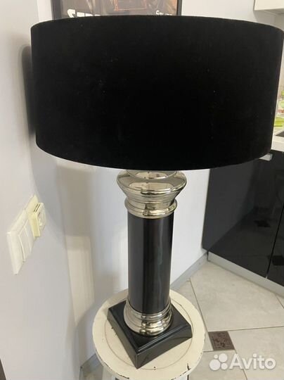 Лампа настольная