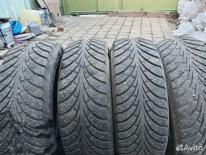 Sava Eskimo Stud 195/65 R15