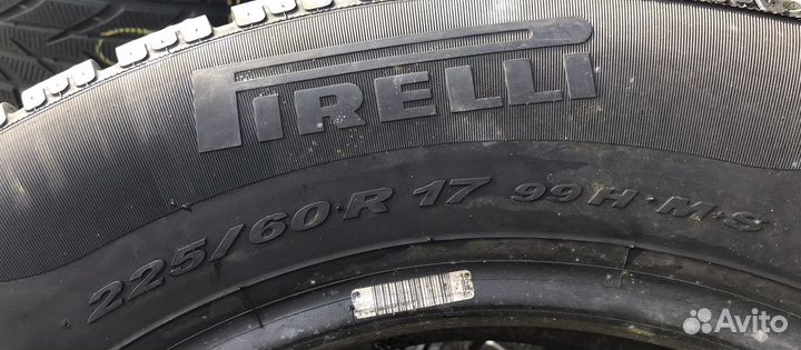 Pirelli Winter Sottozero 210 225/60 R17 99H