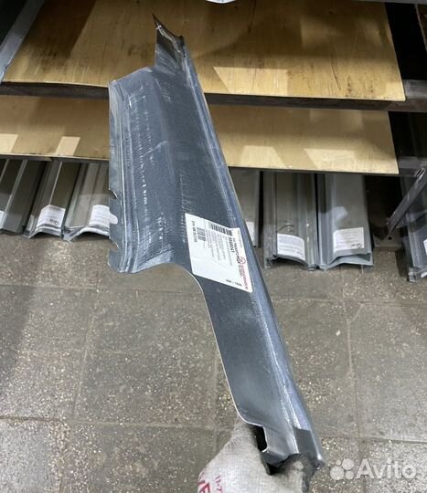 Порог правый Volkswagen Transporter T5 (Klokkerhol