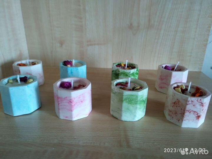 Свеча в гипсе ручной работы ароматизированая