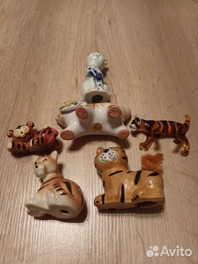Игрушка (черепаха, тигр, кот)