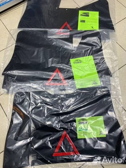 Обивка крышки багажника Ворсова на лада