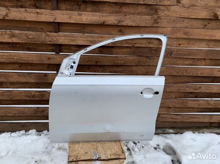 Дверь передняя левая Volkswagen Polo