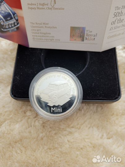Монета серебряная Mini Cooper 5 фунтов