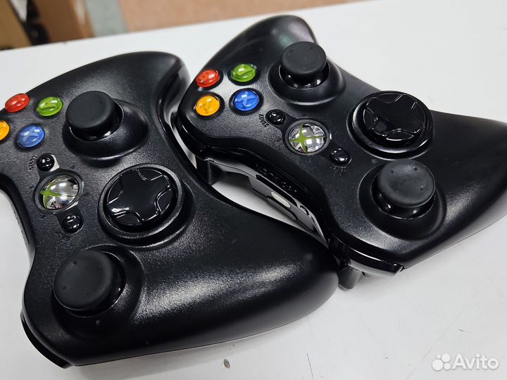 Xbox 360Е 500gb (79 игр +2000 игр Sega Dendy)