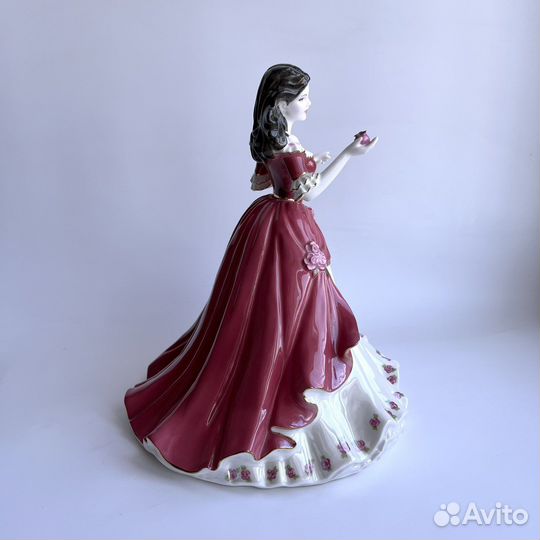 Редкость Фарфоровая статуэтка Coalport
