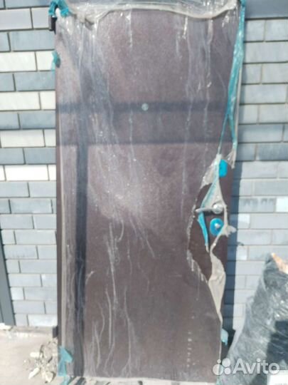 Дверь входная металлическая от застройщика
