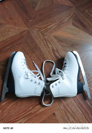 Коньки фигурные р 35