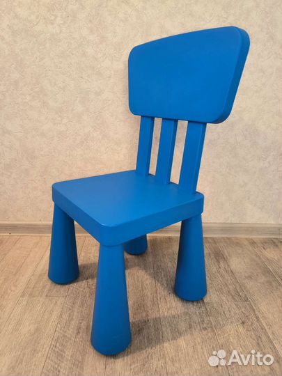 Детский стол и два стула IKEA Mammut