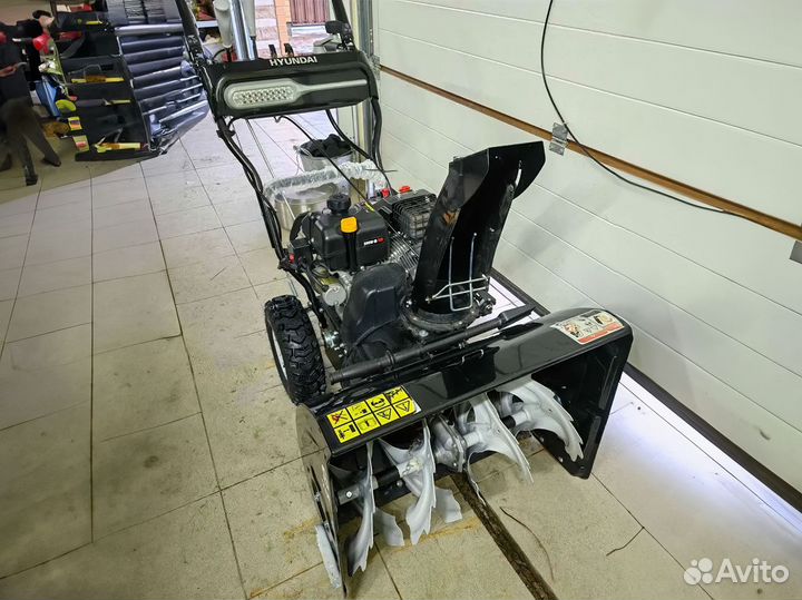 Снегоуборщик hyundai S 7066
