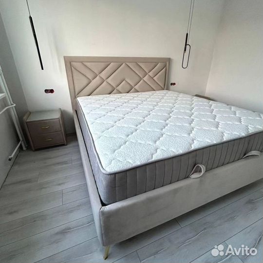 Кровать 200х200