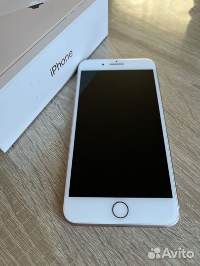 iPhone 8 Plus, 64 ГБ