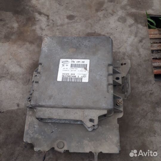Блок эбу Пежо 206 двс 1,4 KFX