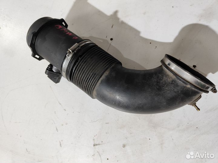 Патрубок воздушного фильтра bmw E65 N62