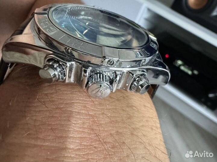 Часы breitling