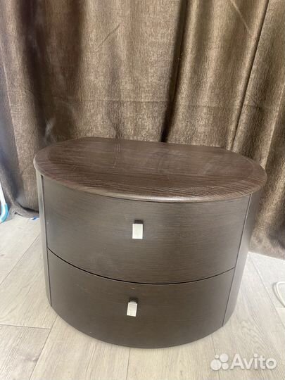 Тумбочка прикроватная