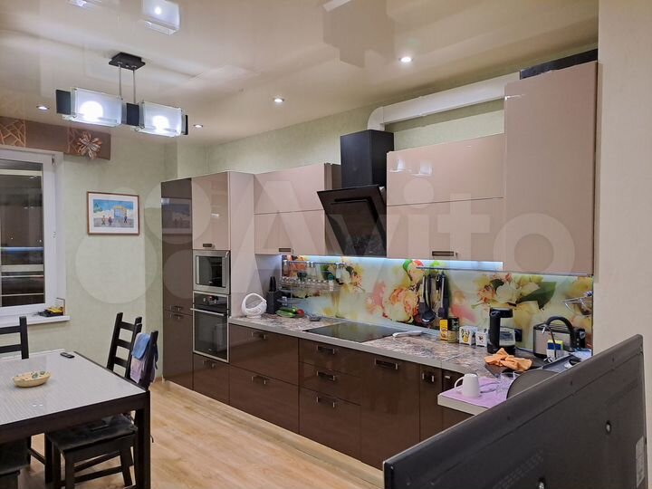 3-к. квартира, 90,3 м², 6/25 эт.