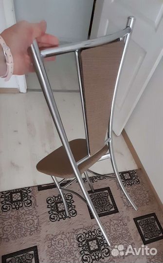 Стул со спинкой