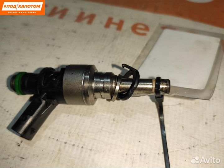 Форсунка топливная Audi A6 4G/C7 2014 06E906036Q