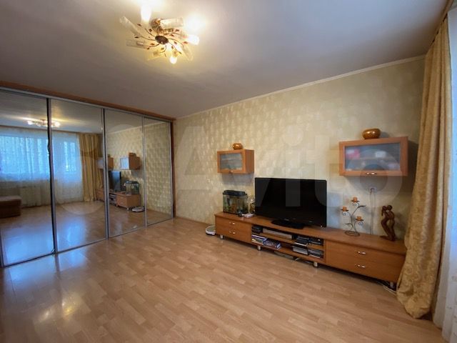 2-к. квартира, 42,4 м², 1/9 эт.