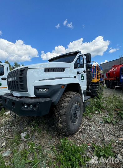 Цементировочный агрегат син 32 на шасси Урал 4320