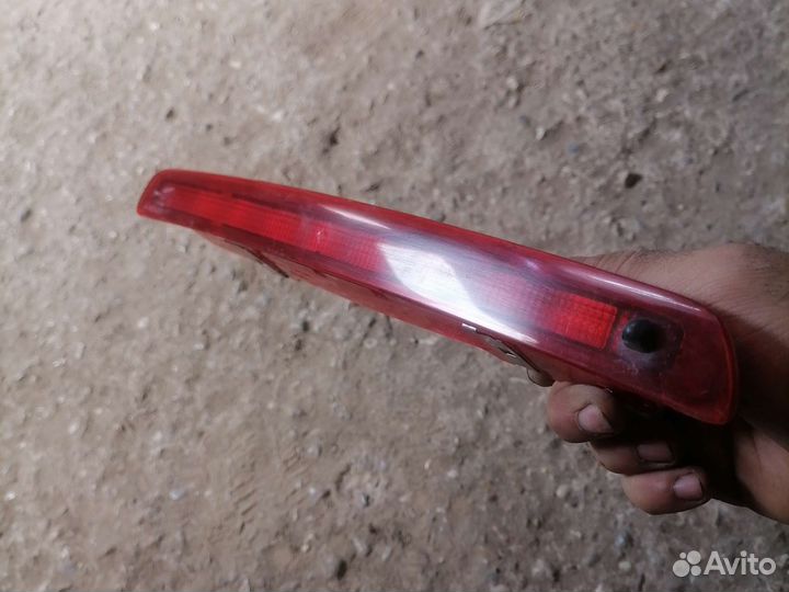 Стоп сигнал крышки багажника Nissan Qashqai J10