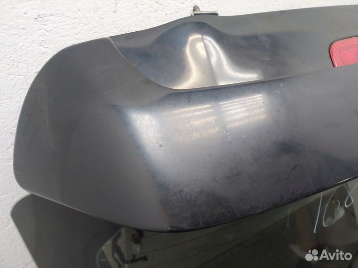 Крышка багажника Nissan Juke